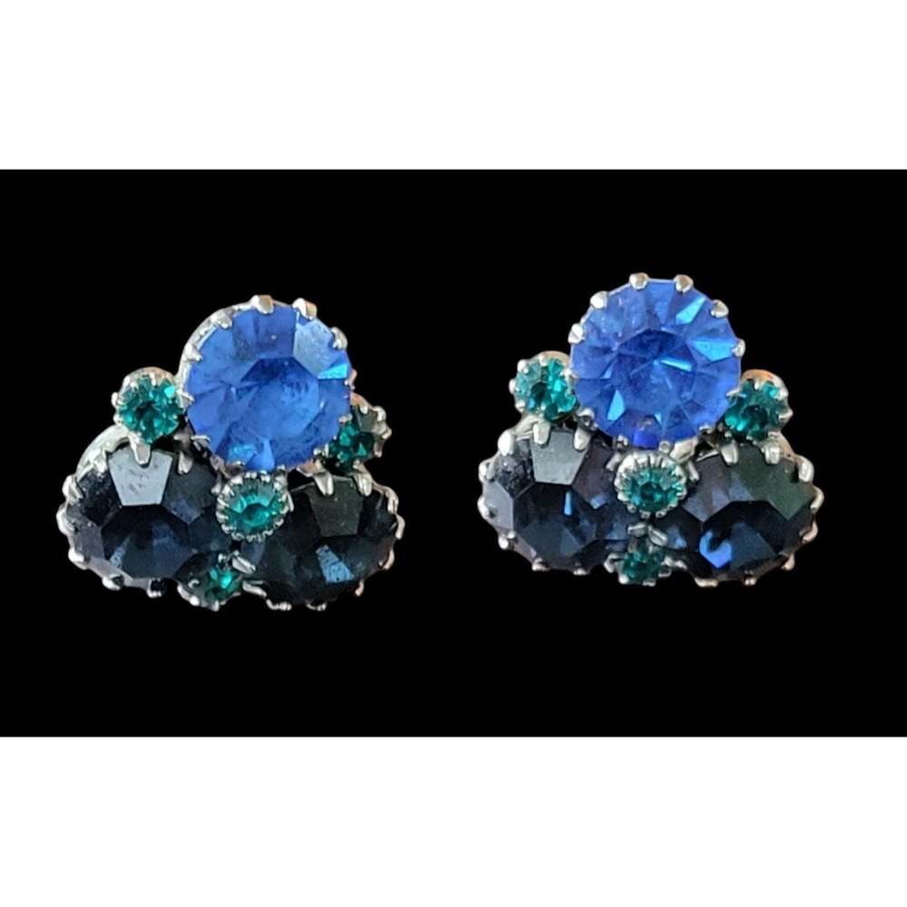 Weiss Blue Green Cluster Vintage Clip On Earrings Rhinestone Jewelry